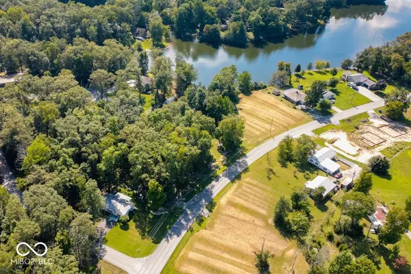 858 Balsam DR, North Vernon, IN 47265