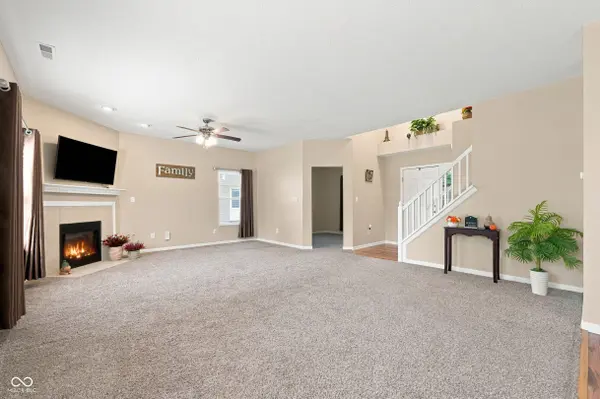 10695 Trailwood DR, Fishers, IN 46038