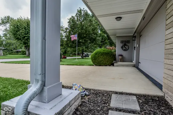 18 Fairfield DR, Brownsburg, IN 46112