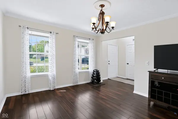 2526 Senators WAY, Indianapolis, IN 46217
