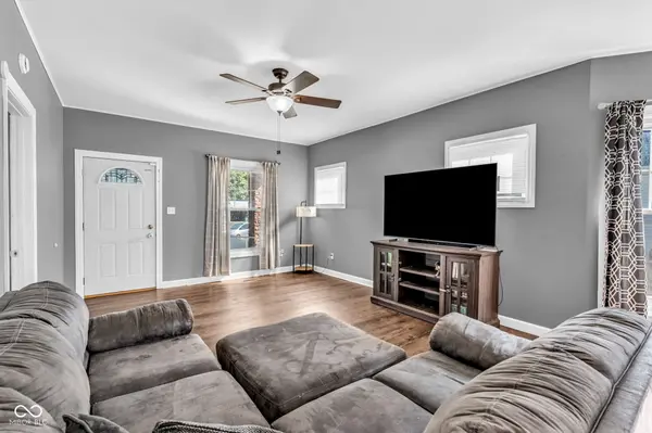 830 Elm ST, Clinton, IN 47842