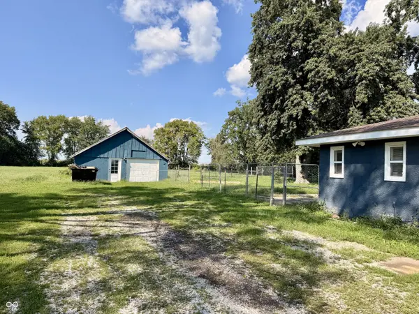 1370 E 225 S, Shelbyville, IN 46176