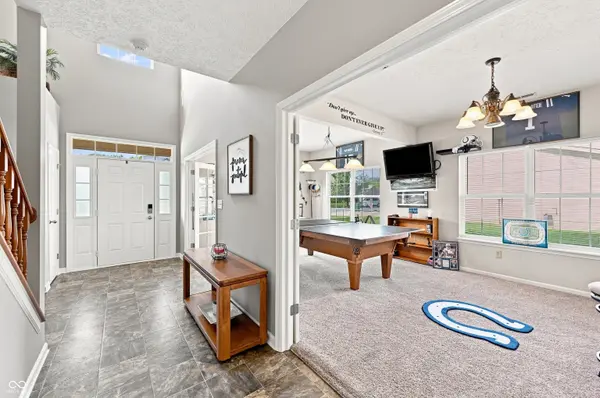 2484 Burgundy WAY, Plainfield, IN 46168