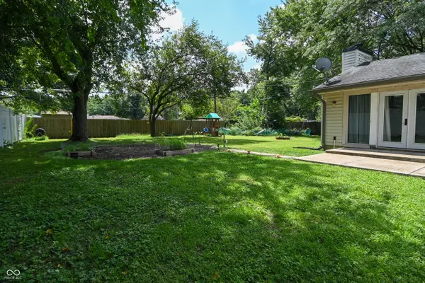 615 W Stop 11 RD, Indianapolis, IN 46217