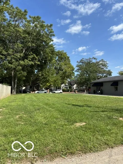 6520 Carrollton AVE, Indianapolis, IN 46220