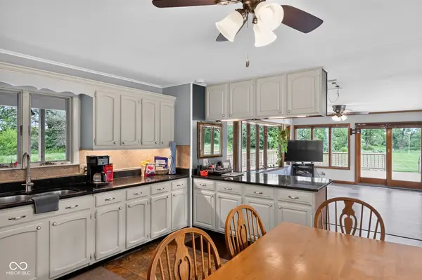 2882 E State Road 2, Rolling Prairie, IN 46371