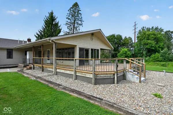 2882 E State Road 2, Rolling Prairie, IN 46371