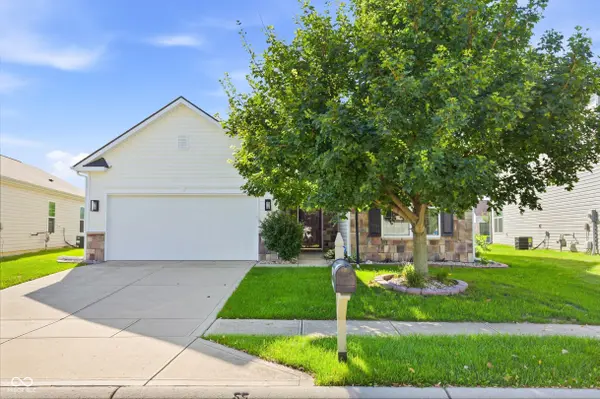 19520 Chip Shot RD, Noblesville, IN 46062
