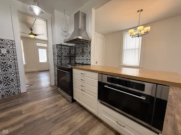 1486 N Illinois ST #1, Indianapolis, IN 46202