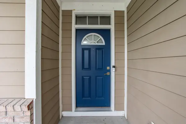 9235 Crystal River, Indianapolis, IN 46240