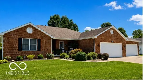 2895 Fox Ridge, Columbus, IN 47203