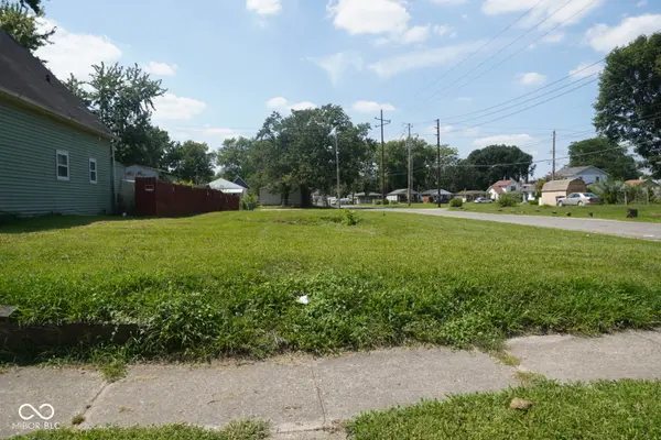 1164 N Pershing AVE, Indianapolis, IN 46222