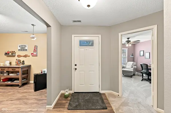 9717 Treyburn Green WAY, Indianapolis, IN 46239