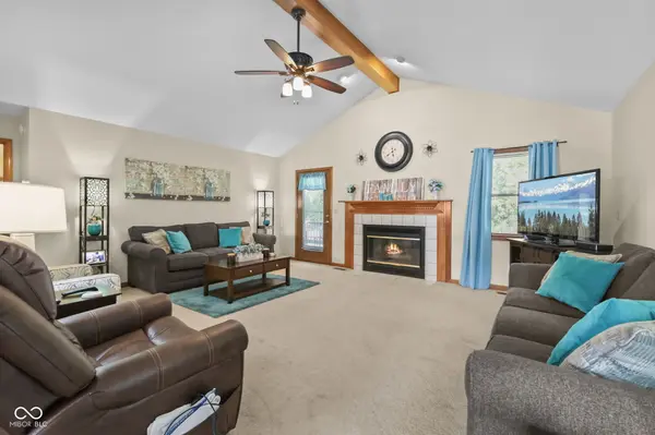 1041 New Harmony DR, Indianapolis, IN 46231