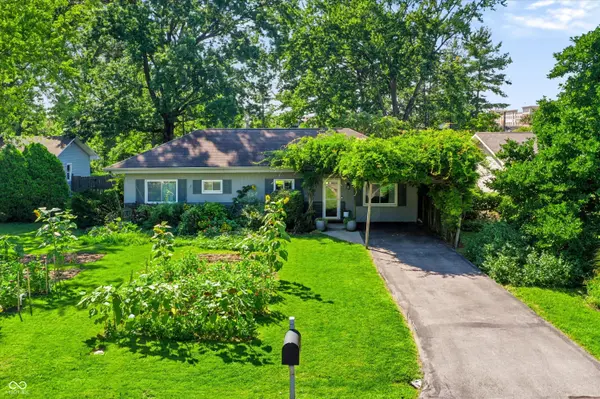 930 Pawnee RD, Carmel, IN 46032