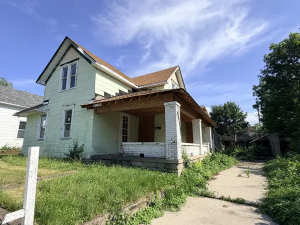 300 E North ST, Winchester, IN 47394