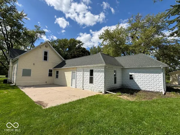 422 S Sycamore ST, Gaston, IN 47342