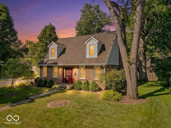 1710 Lafayette AVE, Columbus, IN 47201