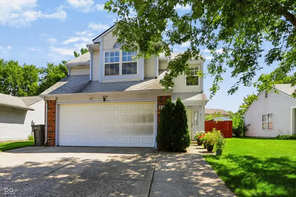 8817 Summer Walk DR E, Indianapolis, IN 46227