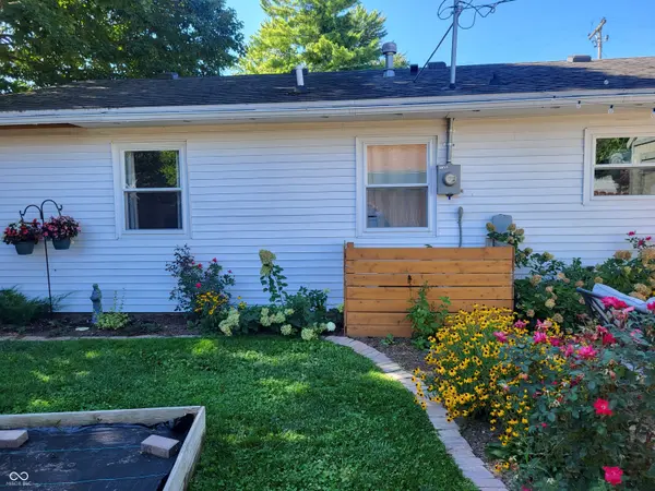 408 W 3rd ST, Lizton, IN 46149