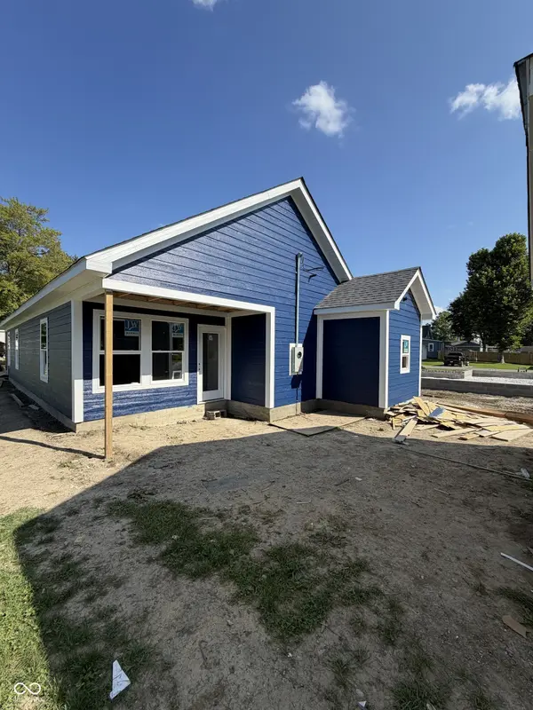 406 N 10th ST, Elwood, IN 46036