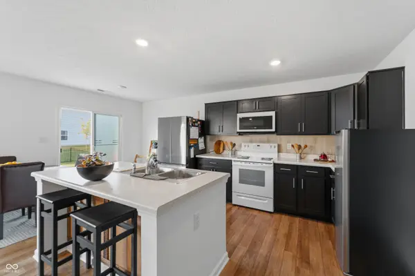 281 Waters Edge, Pendleton, IN 46064