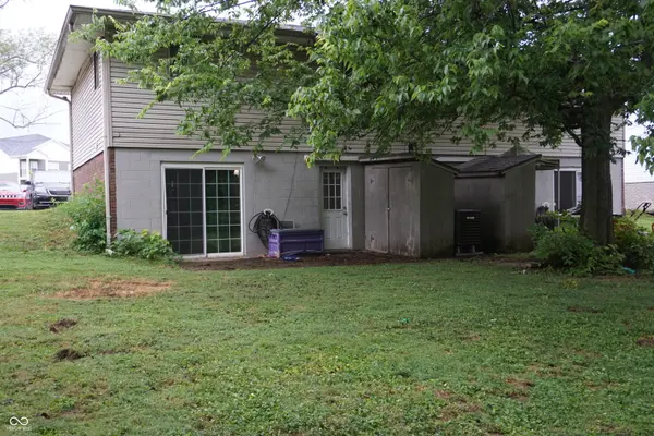 711 S Park Square DR, Bloomington, IN 47403