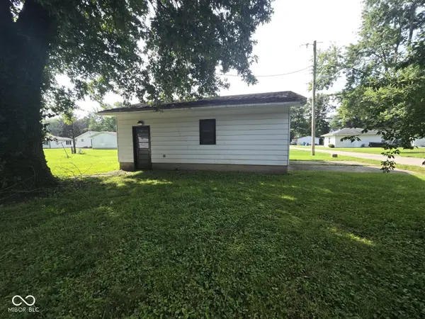 502 E Main ST, Farmersburg, IN 47850