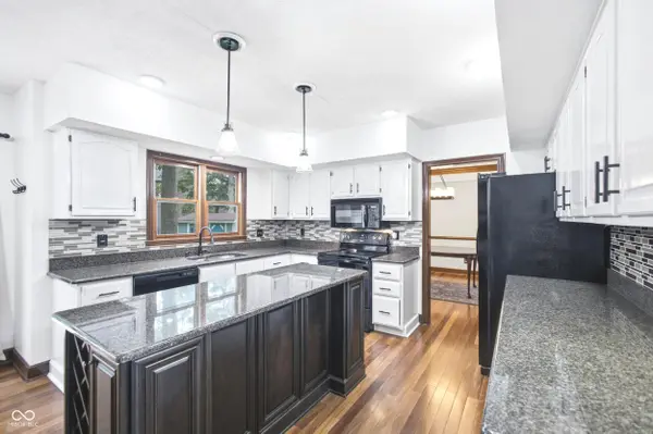 738 Howe DR, Carmel, IN 46032