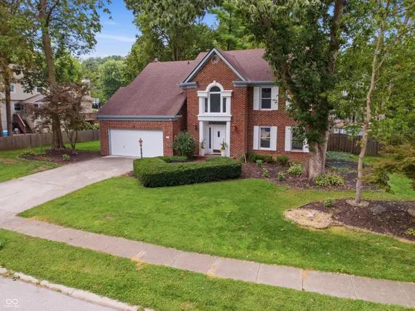 738 Howe DR, Carmel, IN 46032