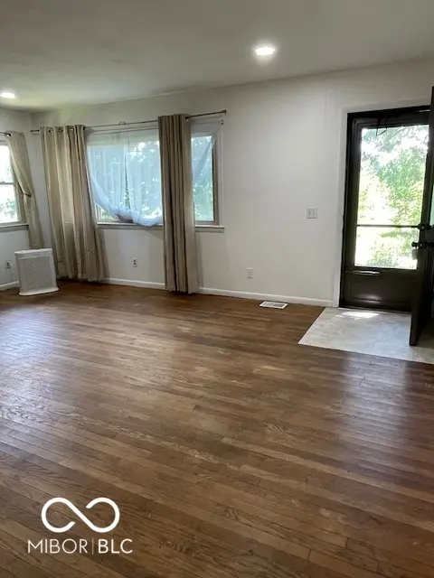 7694 E 500 N, Manilla, IN 46150