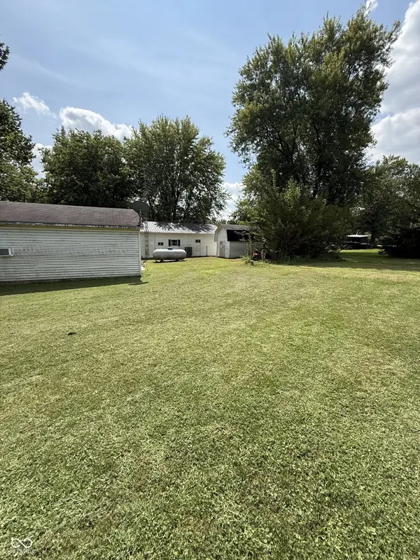 1038 Bert CT, Kingman, IN 47952