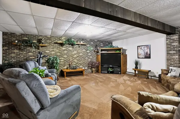 4222 E County Road 1000 S, Cloverdale, IN 46120