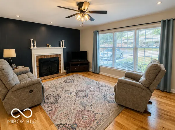 419 Rocky Ford RD, Columbus, IN 47203