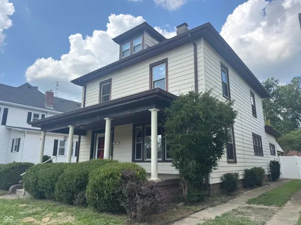 210 E 7th ST, Rushville, IN 46173