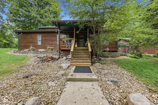 214 Crenshaw DR, Saint Paul, IN 47272