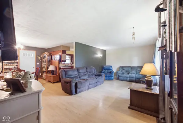 1040 Radio LN, New Castle, IN 47362