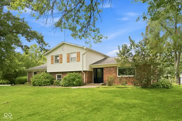 7430 Little Oak LN, Indianapolis, IN 46259