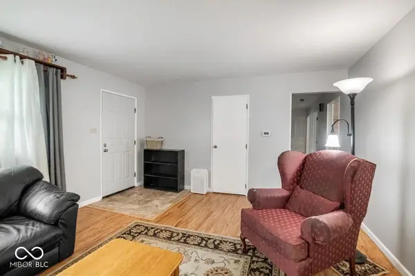 1709 W Woodmont, Muncie, IN 47304