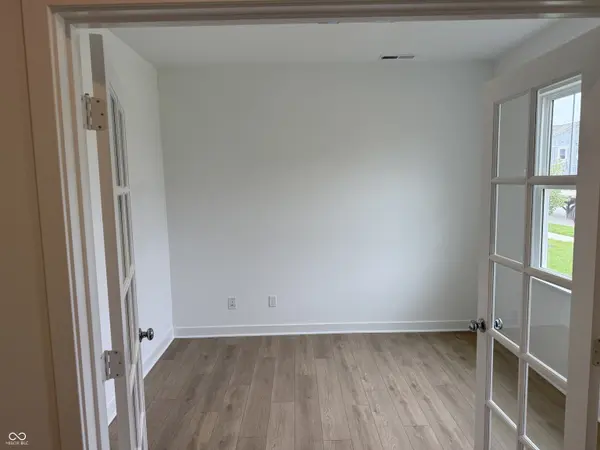 411 Eisenhower ST, Fortville, IN 46040