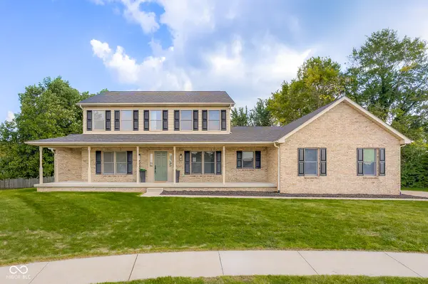 3203 Skyview CT, Columbus, IN 47203