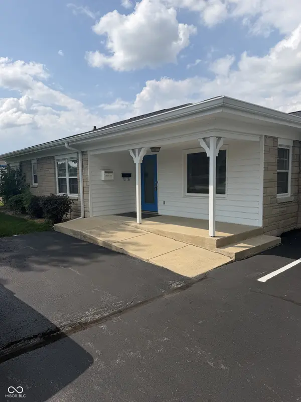 1602 W Smith Valley RD #2, Greenwood, IN 46142