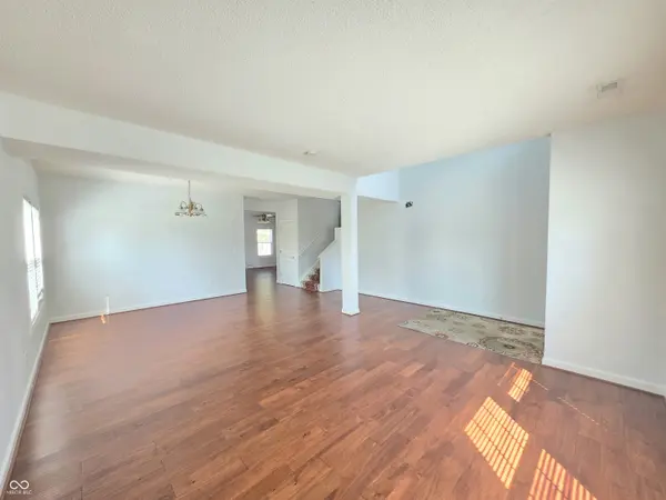 3130 Parkview DR, Columbus, IN 47201