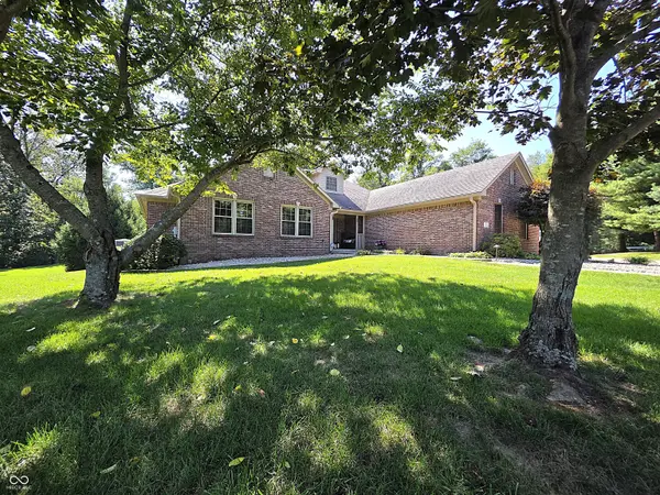 293 E Woodfield LN, Mooresville, IN 46158
