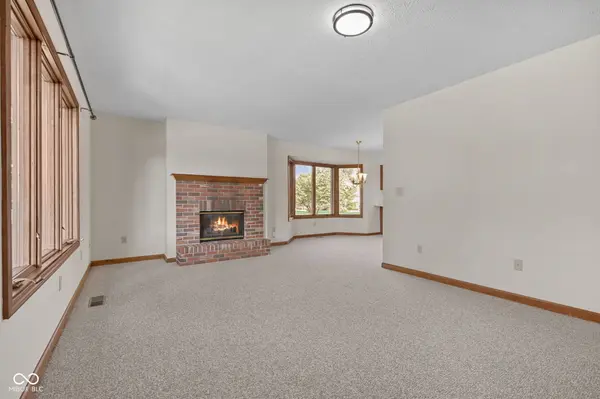 647 Jackson ST, Brownsburg, IN 46112