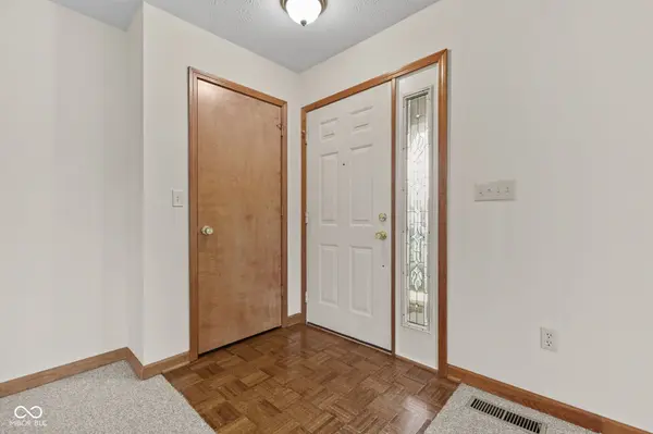 647 Jackson ST, Brownsburg, IN 46112