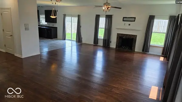 15098 Royal Grove DR, Noblesville, IN 46060