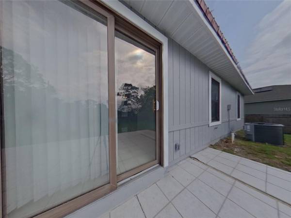 Deltona, FL 32725 photo 8