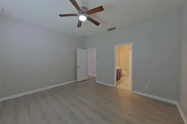 Address not disclosed, Groveland, FL 34736