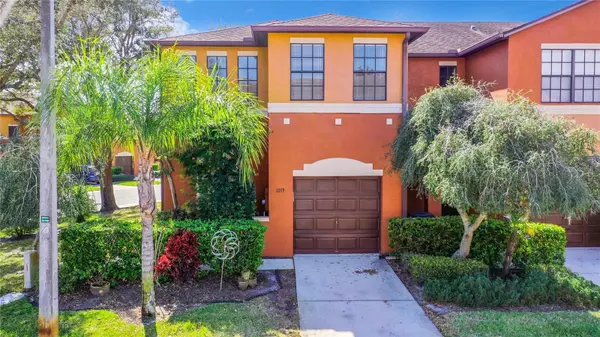 1019 BLACKWATER DR, Wesley Chapel, FL 33543